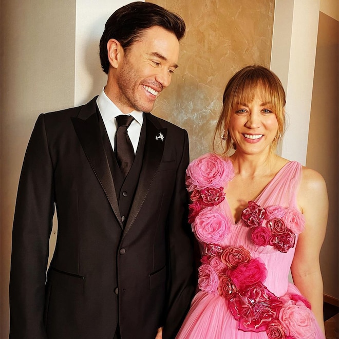 Kaley Cuoco, Tom Pelphrey